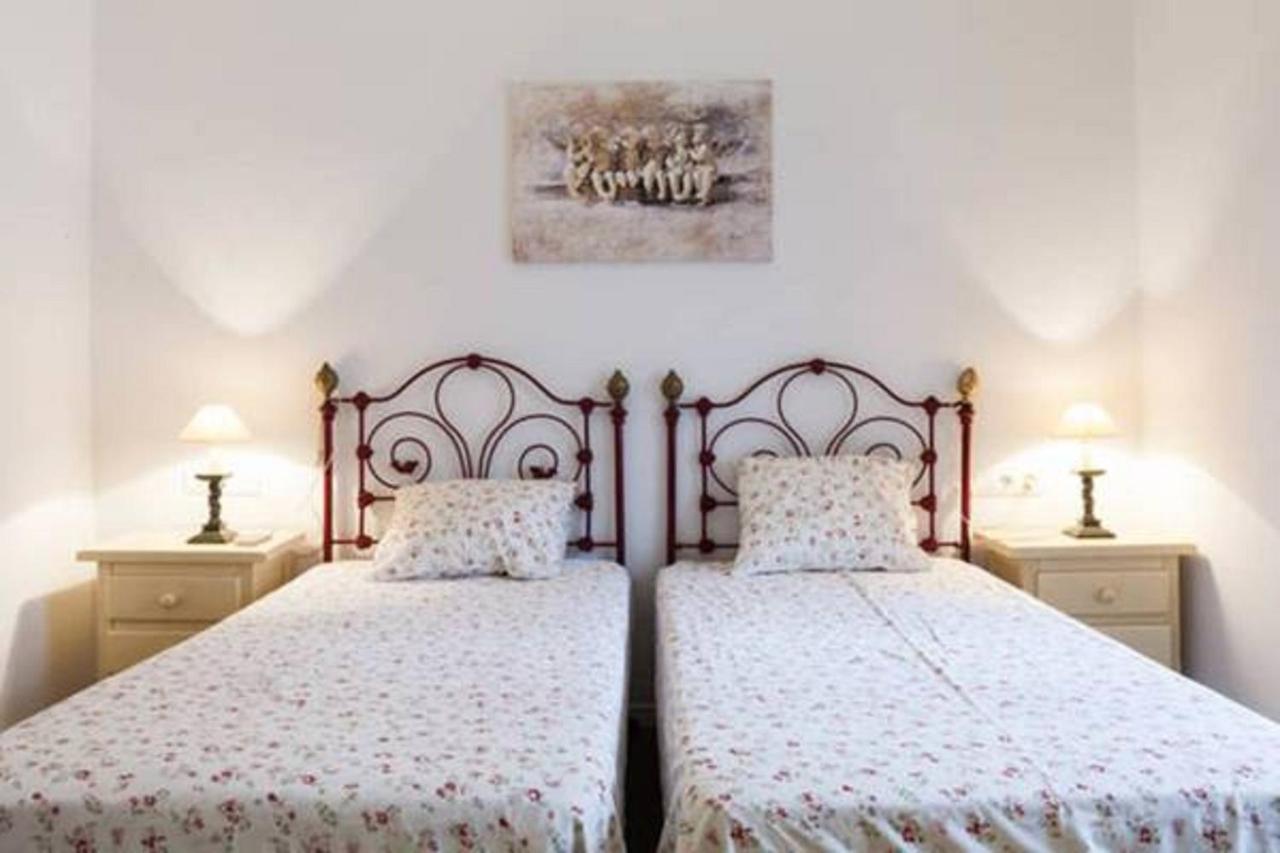 Apartamentos Rg Arenal Sevilla Ruang foto